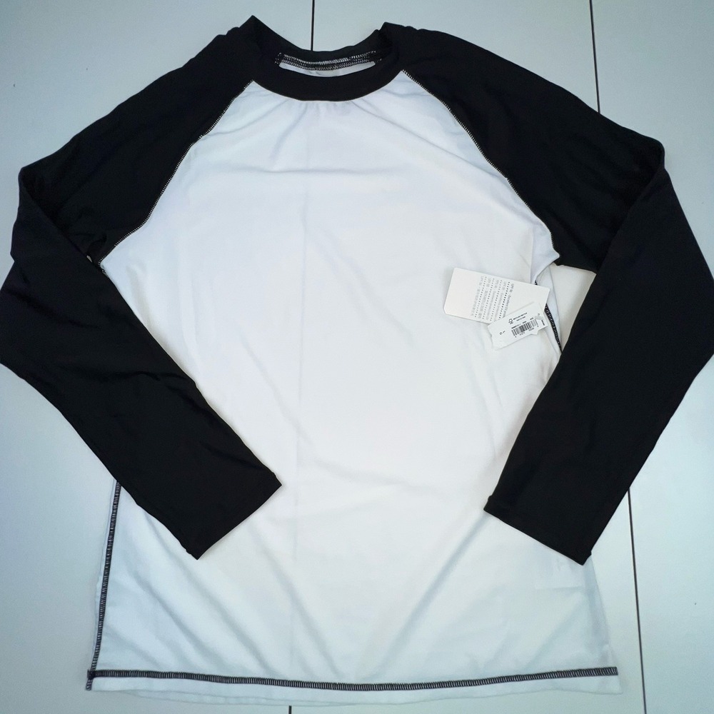 Old Navy Rash Guard Top Women's Size Large White Black Long Sleeve NWT